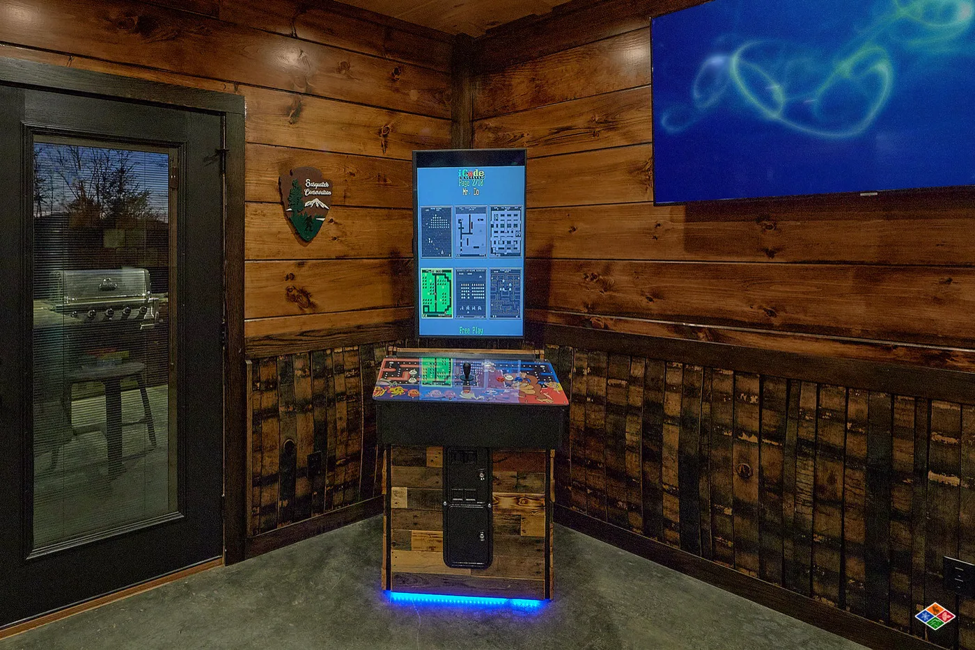 Arcade cabinet in the Barrel Top Lodge game room